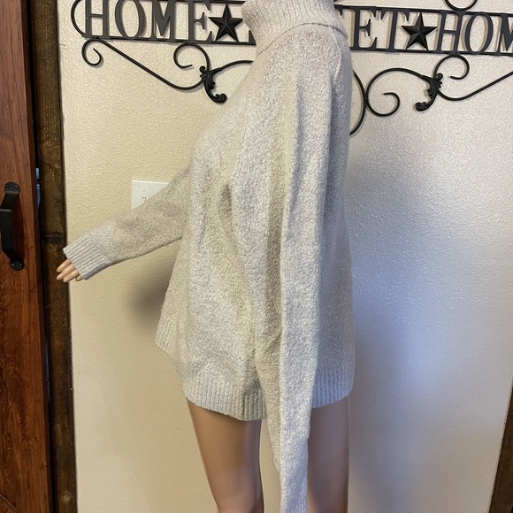 Vintage Jeanne Pierre Turtle Neck - Picture 4 of 5